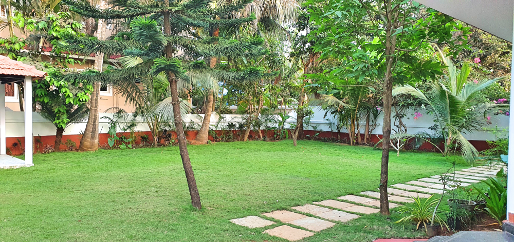 View of the garden at Villa Splendore Goa